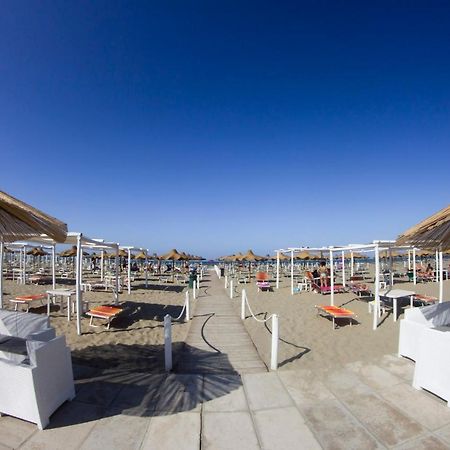 Aurora Beach & Suite Margherita Di Savoia Exterior photo