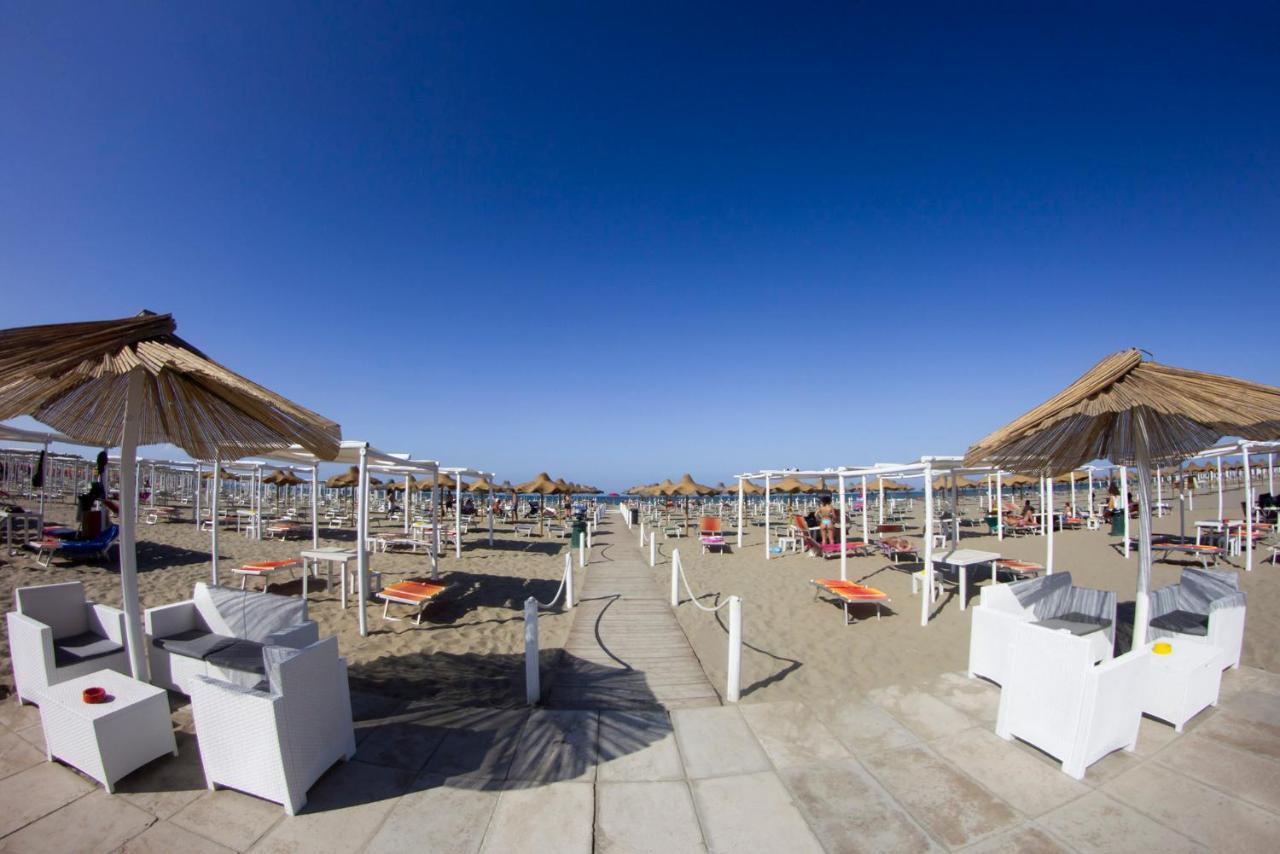 Aurora Beach & Suite Margherita Di Savoia Exterior photo