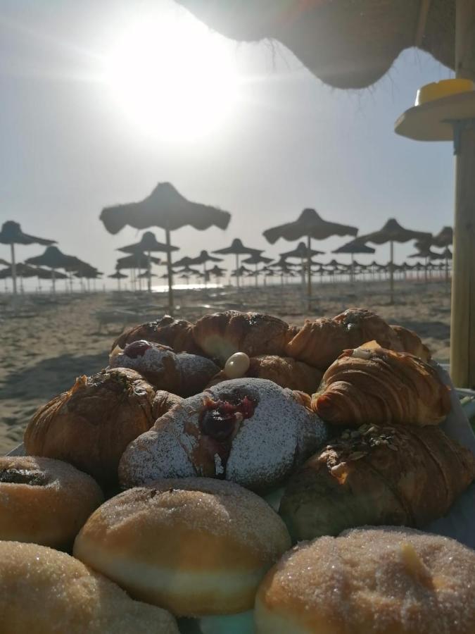 Aurora Beach & Suite Margherita Di Savoia Exterior photo